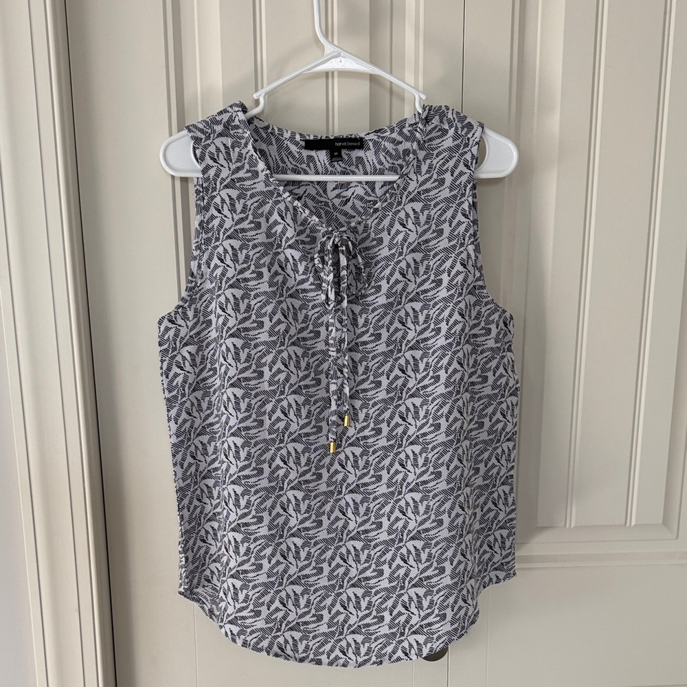 Harve Benard Black and White Leaf Print Blouse
